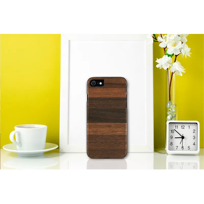 Apsauginis telefono dėklas Man and Wood, skirtas iPhone 7/8 — fango juodas