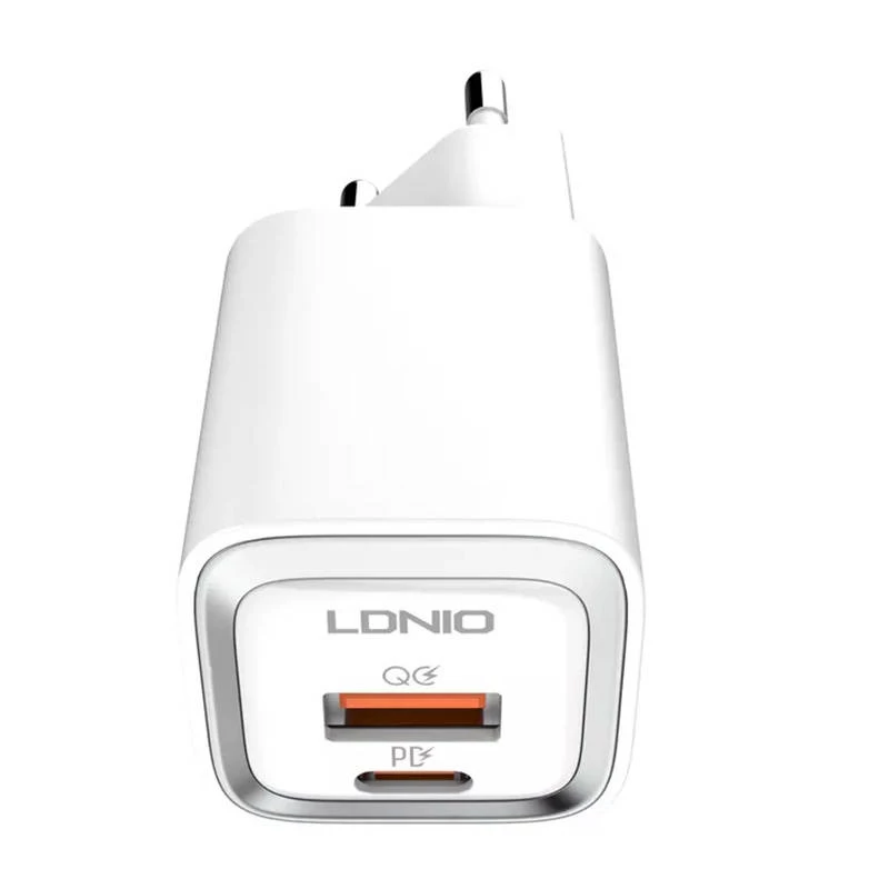 Sieninis įkroviklis LDNIO A2318M — USB ir USB‑C prievadai, kompaktiškas tinklo adapteris
