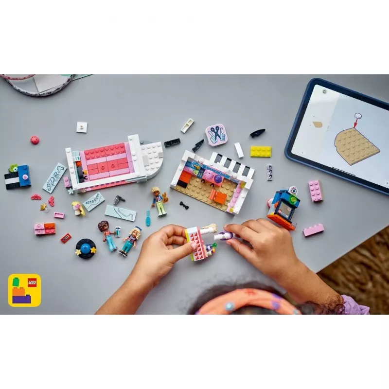 LEGO Friends žaidimų rinkinys Salon Hairdresser and Decoration Shop 42662 — mini lėlės, salono scena, aksesuarai
