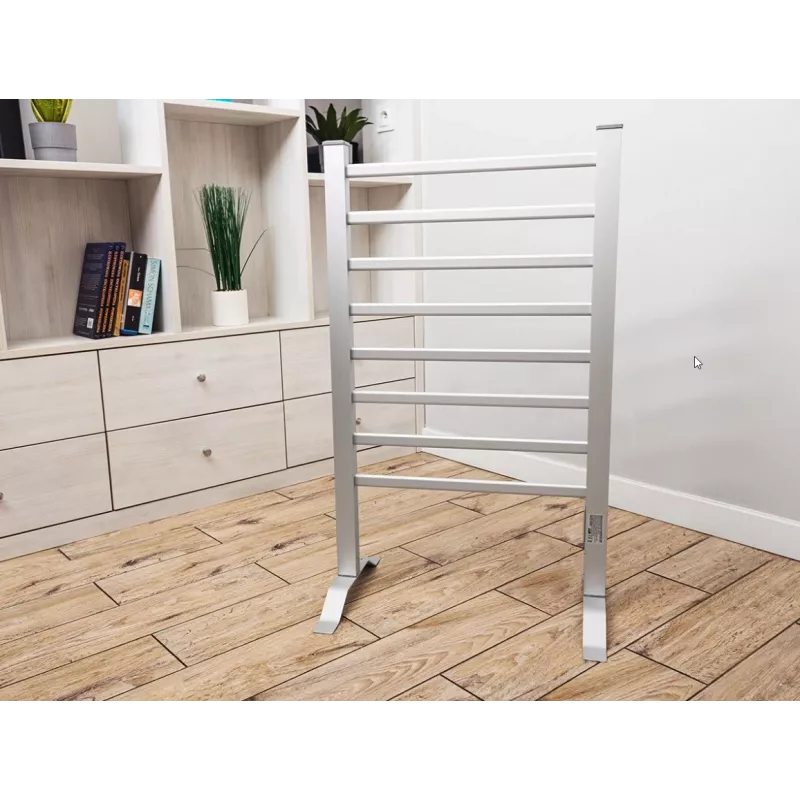 Elektrinė skalbinių džiovyklė NOVEEN ECD25 — 25 L talpa, 125 W, laikmatis, aliuminis, IP22, pakabinama