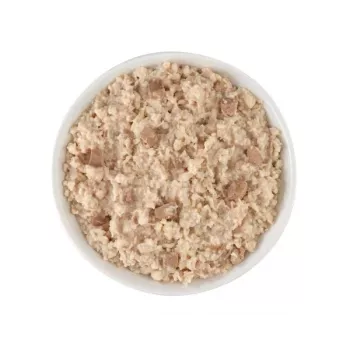 Šlapias kačių maistas Agras Pet Foods Schesir Baby in Brühe 70 g – vištiena, be grūdų, jaunikliams