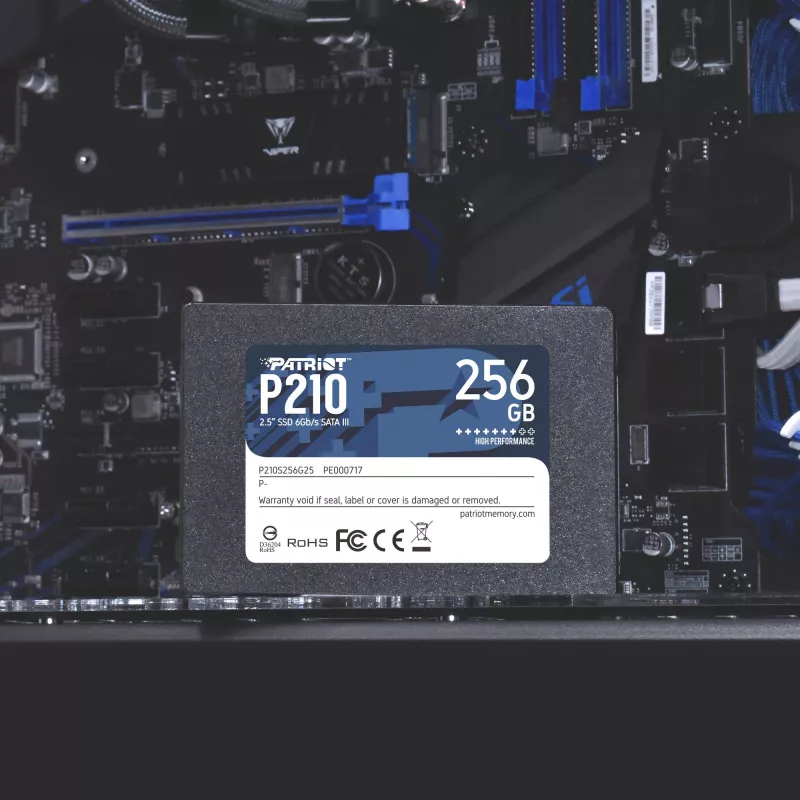 2.5 inch SATA III SSD Patriot P210 256 GB — 500 MB/s skaitymas, 400 MB/s rašymas, 7 mm