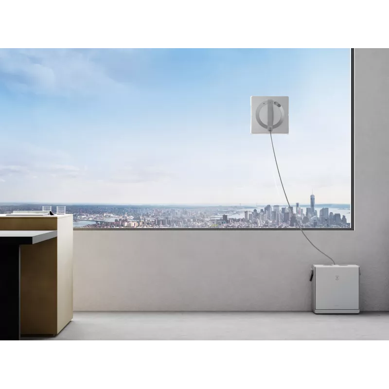 Langų valytuvas Ecovacs WINBOT W2 OMNI — baterija 4500 mAh, 96 W, bešepetėlis variklis, 260×251 mm šluostė, laidas 5,5 m, min. langas 30×40 cm