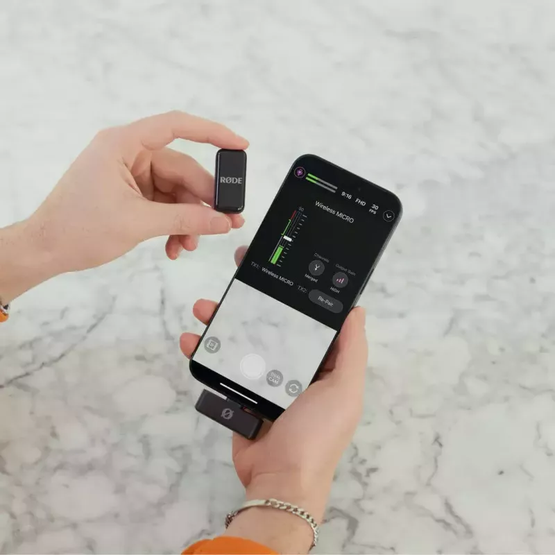 Belaidė mikrofonų sistema Rode Wireless Micro Lightning — įvairiakryptė, 48 kHz/24 bitų, 7 val. baterija, 100 m diapazonas, balta