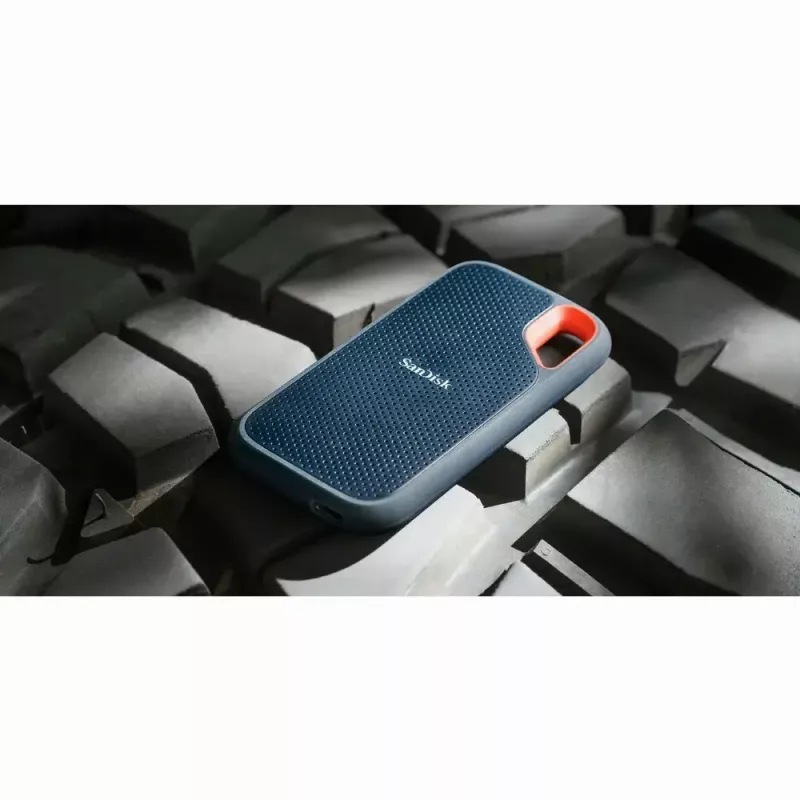 SSD diskas SanDisk 4000 GB 2,5 col. SATA SDSSDE61-4T00-G25
