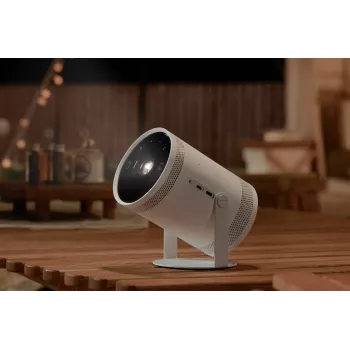 Ultra trumpo fokusavimo DLP 1080p duomenų projektorius Samsung SP-LFF3CLAXXXH — 30–100 colių (0,8–2,7 m), „Wi‑Fi 5“, HDR10+, HLG, 5 W RMS, 1,4 kg, baltas