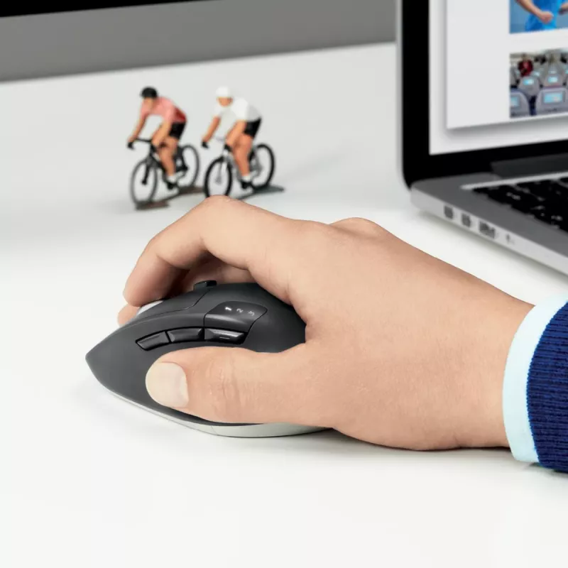 LOGITECH M720 Triathlon Multi Device Wireless Mouse - Juoda