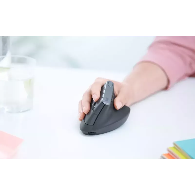 Ergonominė belaidė pelė Logitech MX Vertical, MX Vertical, 4000 DPI, RF Wireless + Bluetooth, dešinei rankai, Graphite, biuro naudojimui