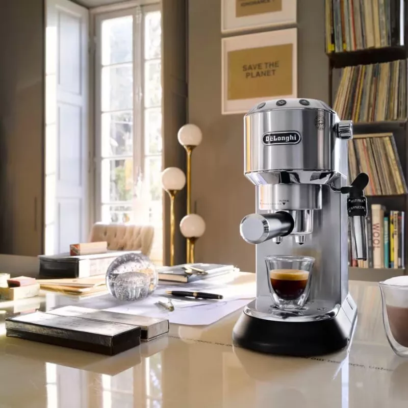 De’Longhi Dedica Style EC685.M Pusiau automatinis espreso aparatas 1,1 L