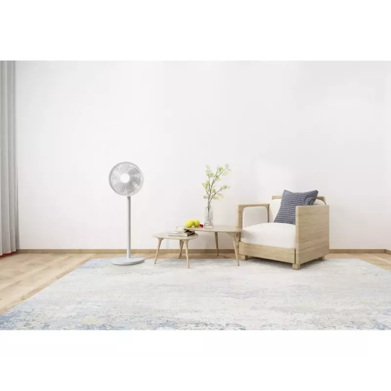 Stovintis ventiliatorius Xiaomi Mi Smart Standing Fan 2 Lite PYV4007GL — 35,6 cm 7 menčių, 3 greičiai, 45 W, 90° svyravimas, reguliuojamas aukštis 642–1000 mm, balta