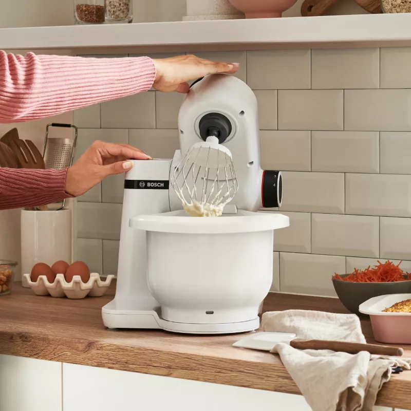 Virtuvinis kombainas Bosch Serie 2 MUMS2AW00 — 700 W, 3,8 l dubuo, 4 greičiai, baltas