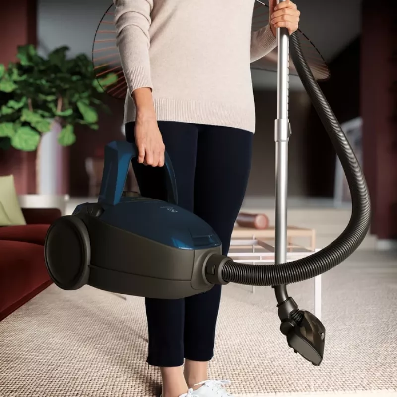Cilindrinis dulkių siurblys Electrolux PD82-4ST — 3,5 l dulkių maišelis, EPA E12, 500 W, 12 m veikimo spindulys, 57 dB
