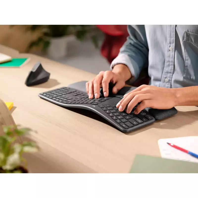 LOGITECH Ergo K860 - Belaidė išskirstyta klaviatūra Business Graphite Qwerty Pan Nordic