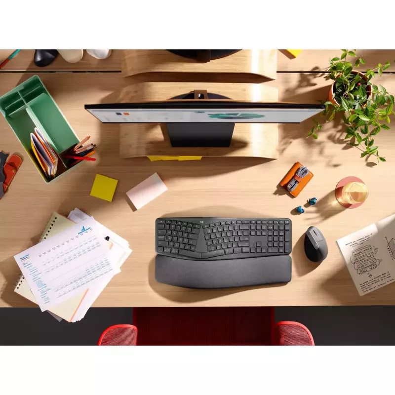 LOGITECH Ergo K860 - Belaidė išskirstyta klaviatūra Business Graphite Qwerty Pan Nordic