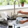 Rankinis dulkių siurblys Juoda & Decker PD1820L-QW — 18V ličio jonų, 1,5 Ah, 0,56 l be maišelio, veikimo laikas 15 min.