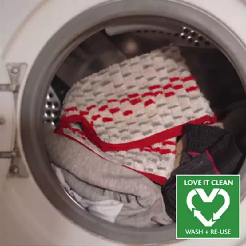 Šluota VILEDA Spray Max Microfibre Dry & Wet — plastikinė galvutė, 0,6 l vandens talpykla, antibakterinė, balta/raudona