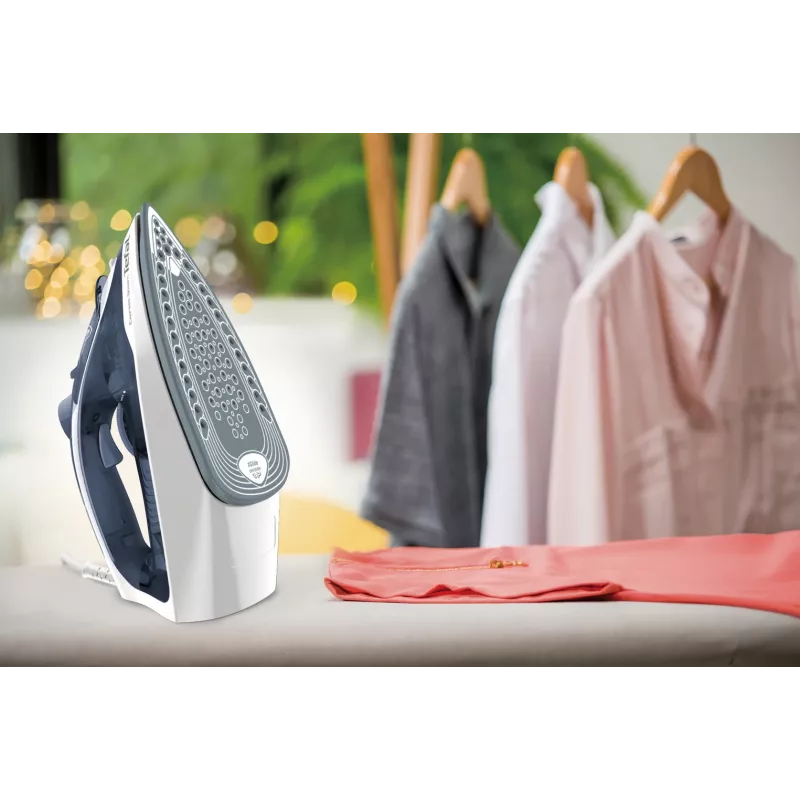 Tefal Express Steam FV2837 Sausas ir garinis lygintuvas su Cerilium padu 2400 W Mėlyna, Pilka, Balta