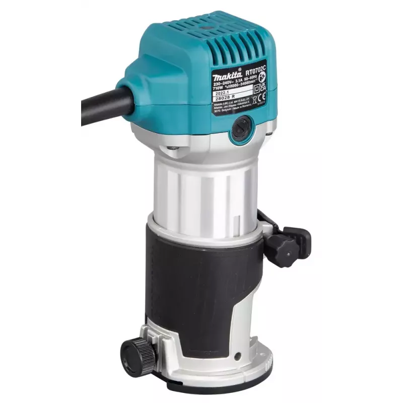 Freza Makita RT0702CX2J — 710 W, 10 000–34 000 aps./min., 8 mm įvorė, 0–40 mm gylis, 1,8 kg