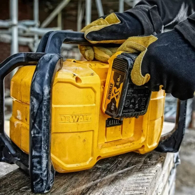 Nešiojamas radijas DeWALT DCR029-QW DAB FM, maitinamas iš kintamosios / nuolatinės srovės, Bluetooth, USB įkrovimas, ekranas, juodas / geltonas
