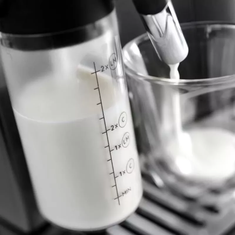 Kavos aparatas De’Longhi Magnifica Evo ECAM290.81.TB — visiškai automatinis, 1,8 L vandens talpa, 250 g pupelių talpa, 15 barų, jutiklinis valdymas