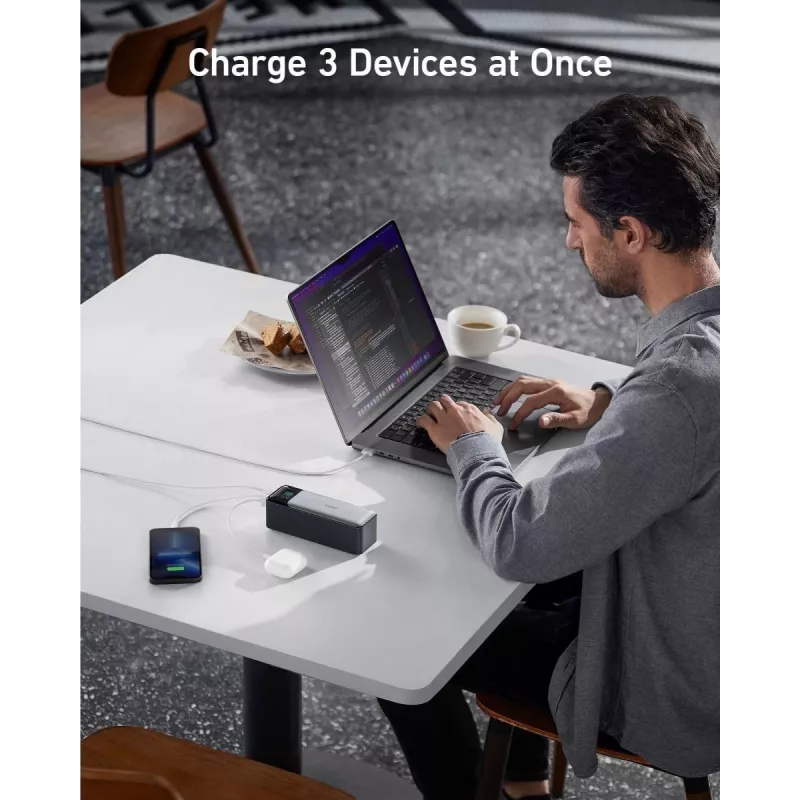 Nešiojamas įkroviklis Anker 737 (A1289011) — 24000 mAh, 140 W, 2× USB-C + 1× USB-A, sidabrinė/juoda