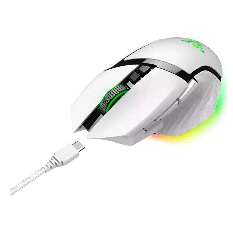 Žaidimų pelė Razer Basilisk V3 Pro — dešinei rankai, optinė 30 000 DPI, RF belaidis/Bluetooth/USB-C, balta