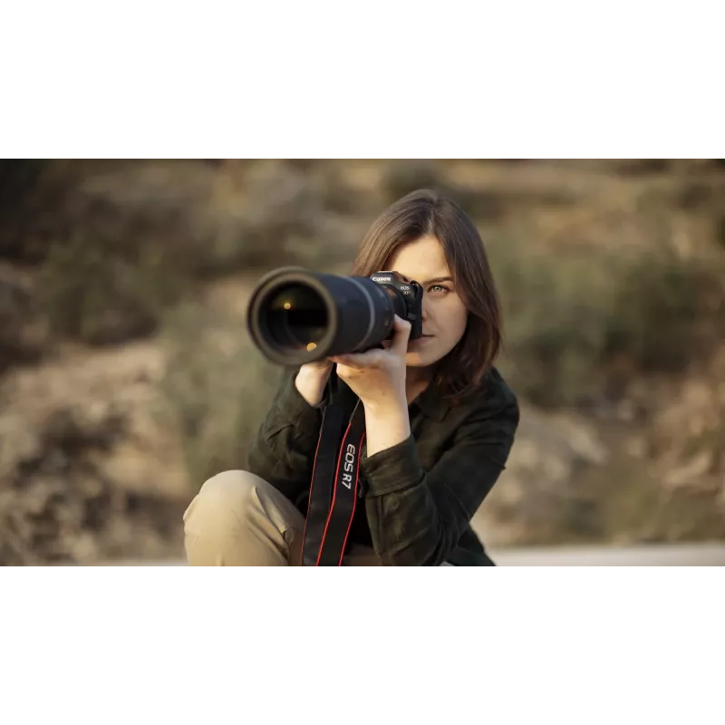 Veidrodinis fotoaparatas Canon EOS R7 su RF-S 18-150mm objektyvu, 32,5 MP CMOS, 4K, 0,53 kg