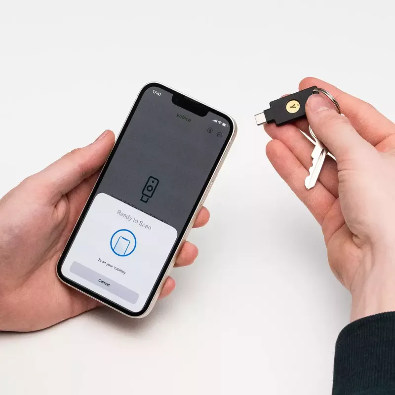 USB atmintinė Yubico 5060408465301 Juoda