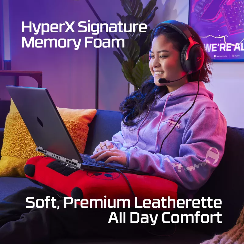 HyperX Cloud III – žaidimų ausinės (juoda/raudona)