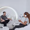 Garso sąsaja Rode RodeCaster Duo balta — 2 kanalų USB podcastinimo konsolė su mikseriu ir pirminiais stiprintuvais