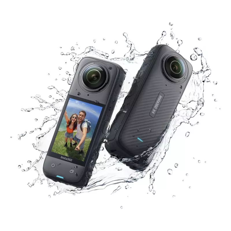Veiksmo kamera Insta360 X4 — 72 MP, 8K (7680×3840) CMOS, 1/2 colio jutiklis, įmontuotas ekranas, Wi‑Fi, 120 kadrų per sekundę, MicroSD, 602 g, juoda