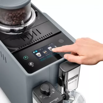 Espresso aparatas De’Longhi Rivelia EXAM440.55.g — visiškai automatinis, 1,4 L vandens talpa, 250 g malūnėlis, 19 barų, TFT lietimui jautrus ekranas