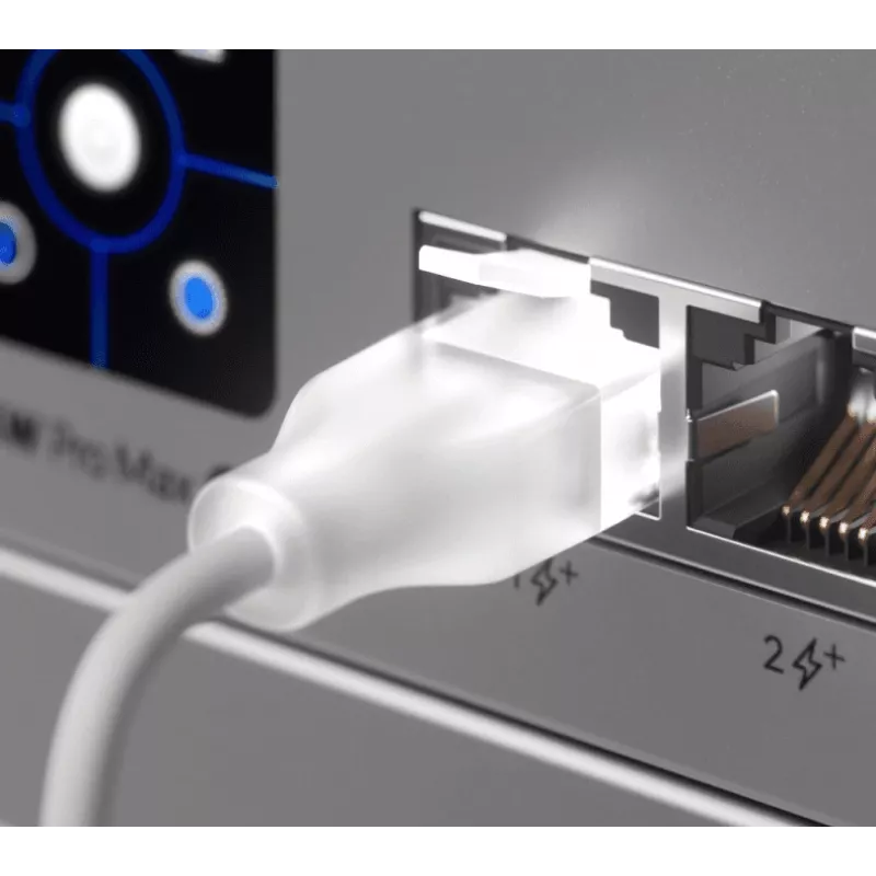 Tinklo komutacinis kabelis UBIQUITI UACC-Cable-Patch-EL-1M-W — Cat6, 1 m, 2.5 GbE, PoE++ (4PPoE), permatomas, RJ-45 kištukas–kištukas