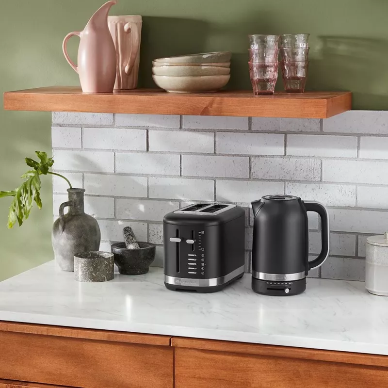 KitchenAid 5KEK1701EBM elektrinis virdulys 1,7 l 2400 W juodos spalvos