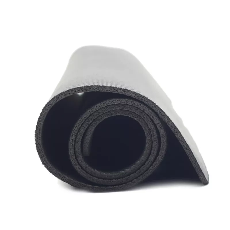 Žaidimų pelės kilimėlis GEMBIRD MP-GAME-S — 250×200 mm, 3 mm, juodas, audinys/guma su riešo atrama