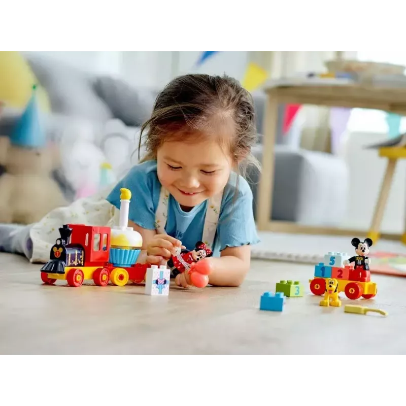 LEGO DUPLO rinkinys 10941 Mickey ir Minnie gimtadienis — DUPLO figūrėlės, 22 dalys, amžius 2+