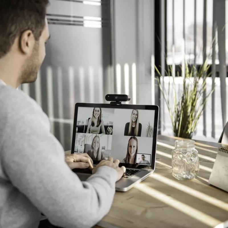 Hama C-600 Pro internetinė kamera 2 MP 1920 x 1080 pikselių USB 2.0 juoda
