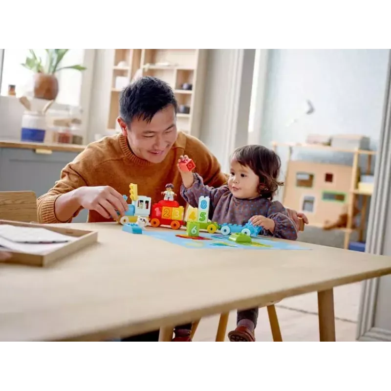 LEGO DUPLO skaičių traukinys 10954 – ankstyvojo mokymosi traukinys su numeruotais vagonais skaičiavimui ir rūšiavimui