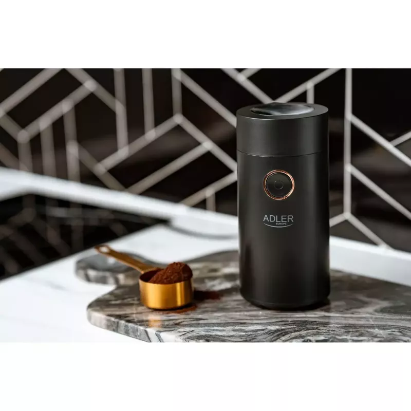 Adler AD 4446bg kavamalė su šlifavimo diskais — 150 W, 75 g pupelių talpykla, nerūdijančio plieno šlifavimo diskai, mygtuko valdymas, juoda