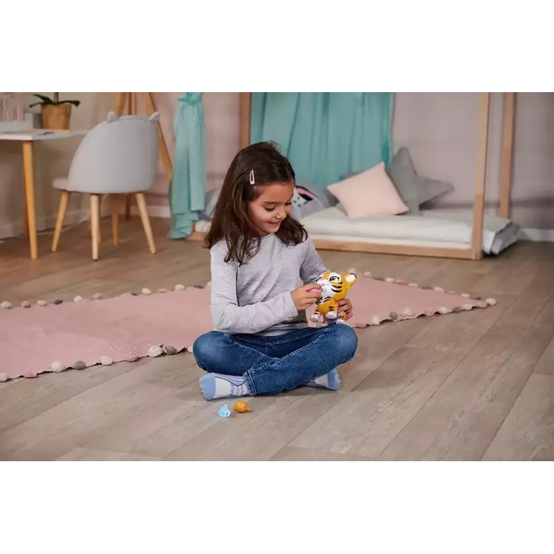 Kolekcinė figūrėlė SIMBA Tigras (modelis 105953575) — maža detalizuota gyvūno figūrėlė