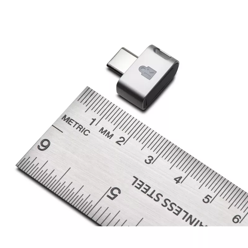 „Kensington VeriMark Guard“ USB-C pirštų antspaudų saugos raktas – FIDO2, WebAuthn/CTAP2 ir FIDO U2F – kelių platformų