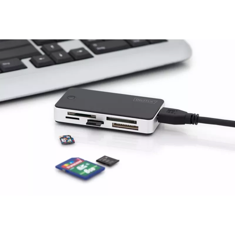 “DIGITUS” USB 3.0 kortelių skaitytuvas, palaikantis MS/SD/SDHC/MiniSD/M2/CF/MD/SDXC korteles, 1 m USB A jungties kabelis