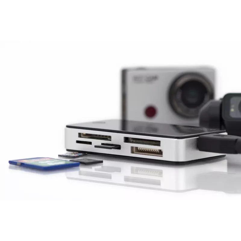 “DIGITUS” USB 3.0 kortelių skaitytuvas, palaikantis MS/SD/SDHC/MiniSD/M2/CF/MD/SDXC korteles, 1 m USB A jungties kabelis
