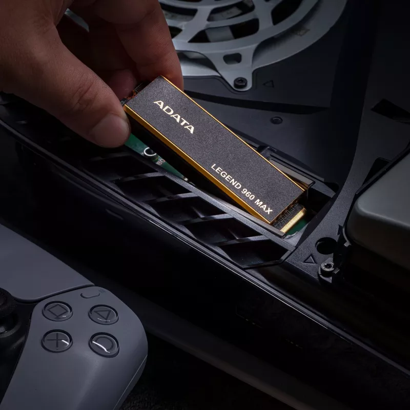 SSD disk ADATA 2 TB M.2 PCI Express 4.0 NVMe LEGEND 960 MAX