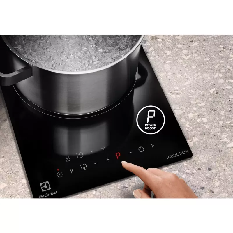 Indukcinė kaitlentė Electrolux LIT30230C — 2 zonų įmontuojama, 29 cm plotis, juoda, liečiamas valdymas, 210/145 mm zonos