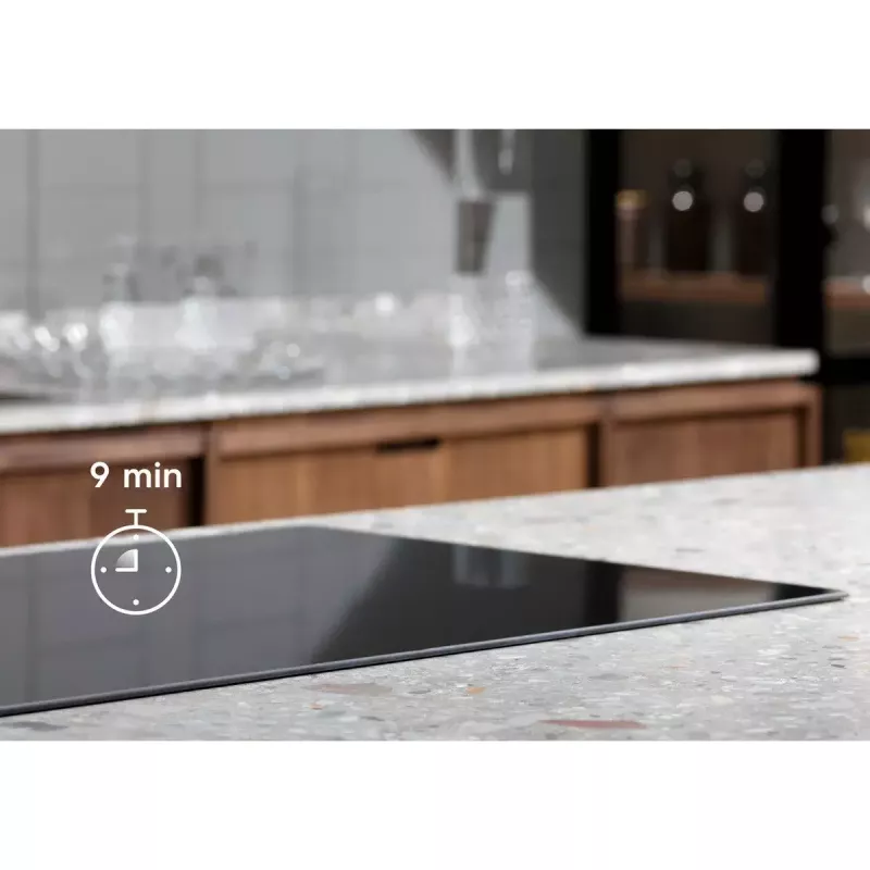 Indukcinė kaitlentė Electrolux LIT30230C — 2 zonų įmontuojama, 29 cm plotis, juoda, liečiamas valdymas, 210/145 mm zonos