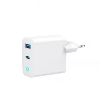 GEMBIRD 2 prievadų 30 W GaN USB greitasis įkroviklis su LED, baltas — 1x USB-C PD 30 W, 1x USB-A, 100–240 V, 92 g