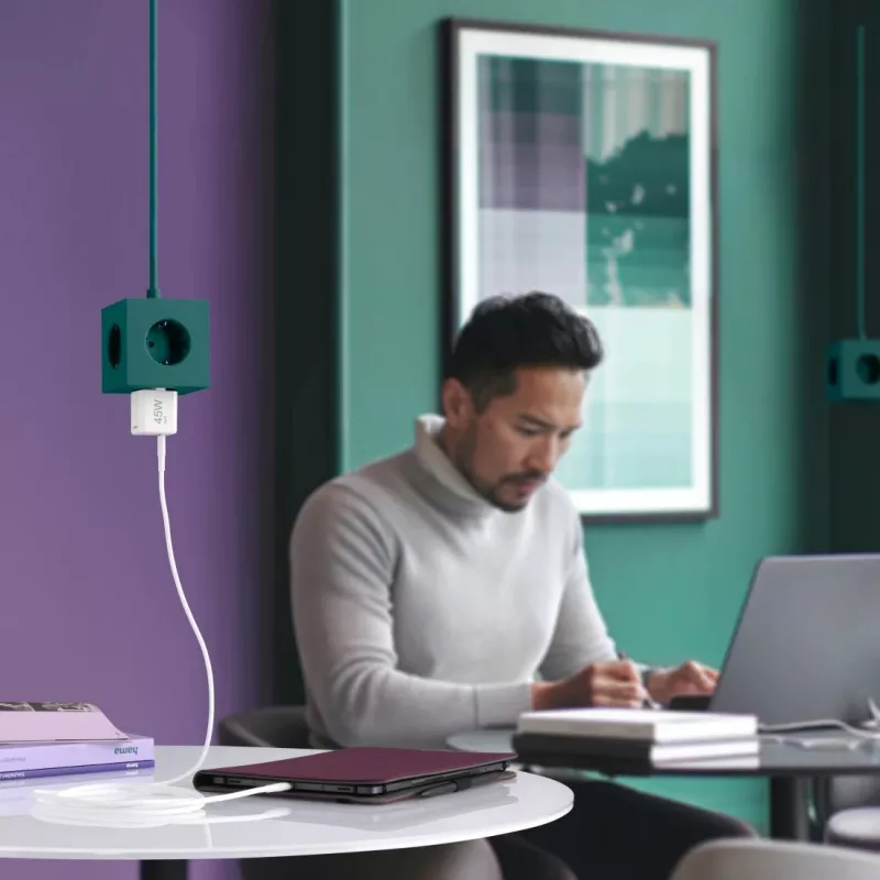 Hama 00201983 mobiliojo įrenginio įkroviklis Ausinės, Nešiojamas kompiuteris, Power bank, Išmanusis telefonas, Planšetė Baltas AC Greitas įkrovimas Vidaus