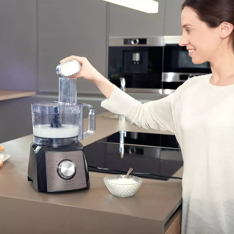 Virtuvės kombainas Juoda & Decker BXFPA1200E — 1200 W, 1,5 l dubuo, 2 greičiai, impulsinis režimas, nerūdijančio plieno korpusas