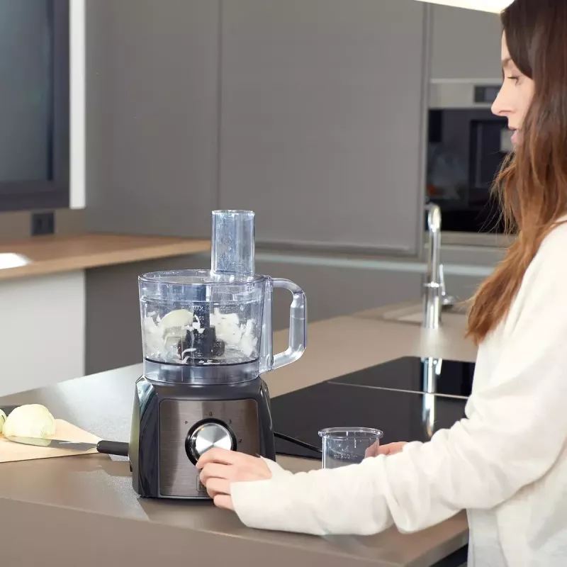 Virtuvės kombainas Juoda & Decker BXFPA1200E — 1200 W, 1,5 l dubuo, 2 greičiai, impulsinis režimas, nerūdijančio plieno korpusas